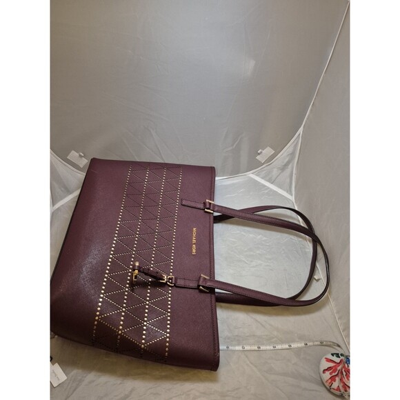 Michael Kors Jet Set Travel Tote Maroon With Gold Laser Cut Design Large Tote - Picture 12 of 13
